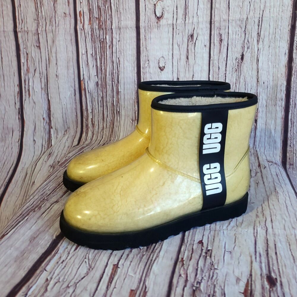 UGG Australia 7 Classic Clear Mini Boots Womens